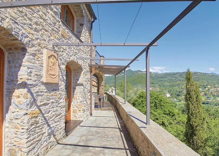 Vakantiehuis Casa Castelli Garlenda